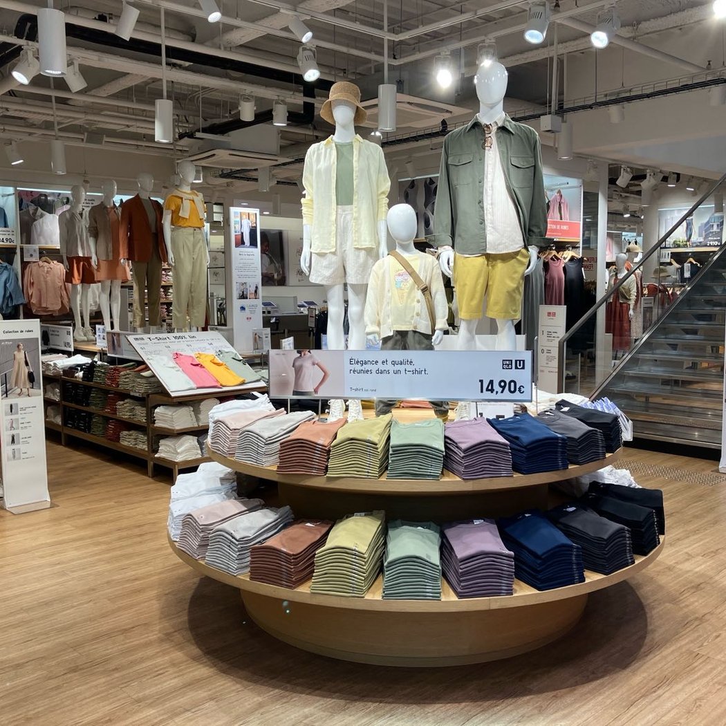 UNIQLO SO OUEST 1